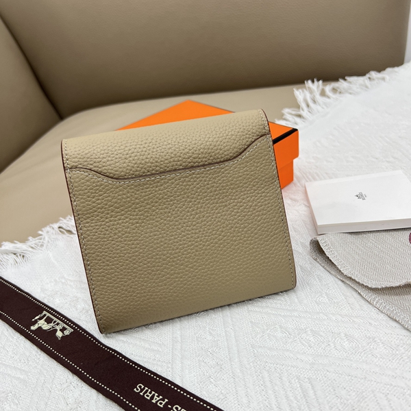 エルメス財布コピー背面デザイン